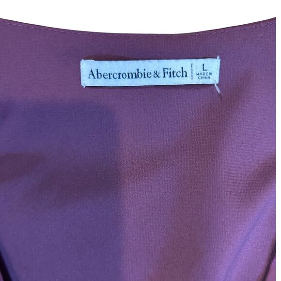 ABERCROMBIE & FITCH Burgandy Cropped Silky Satin Long Sleeve Top Women's LARGE - Picture 3 of 11